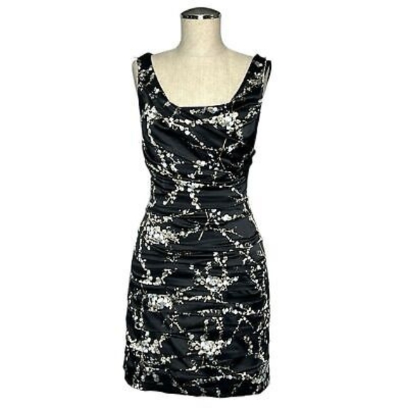 Express Dresses & Skirts - Express black floral sheath dress size 8